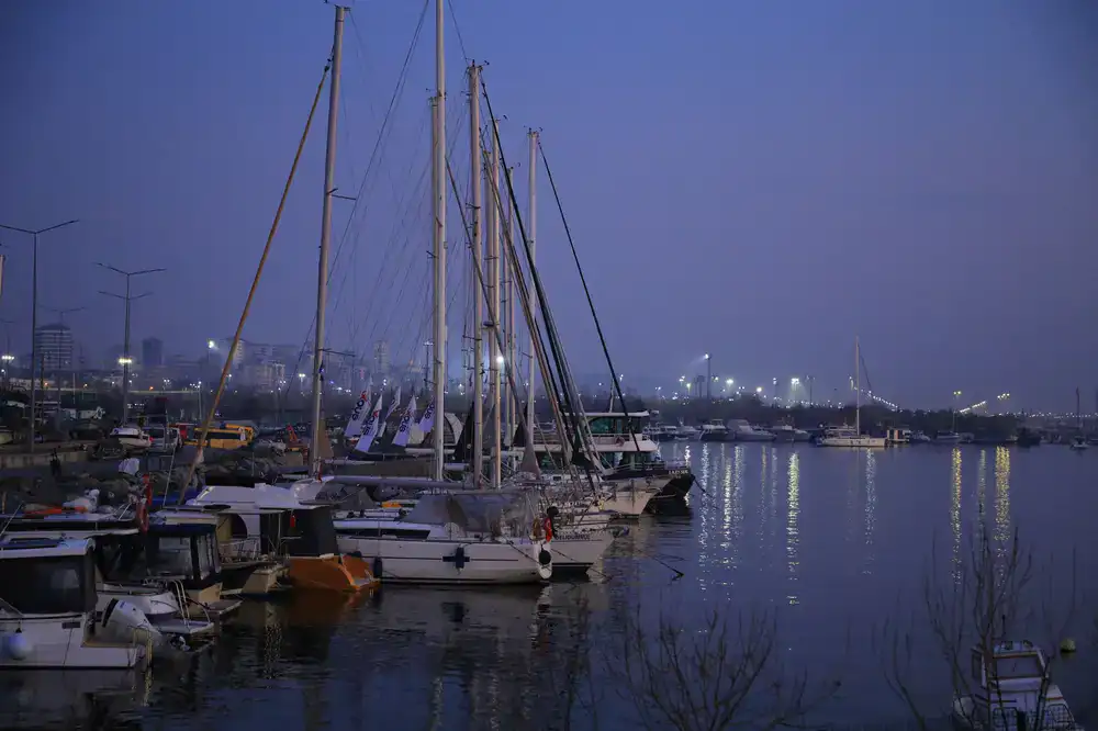 Sailing school dock and office